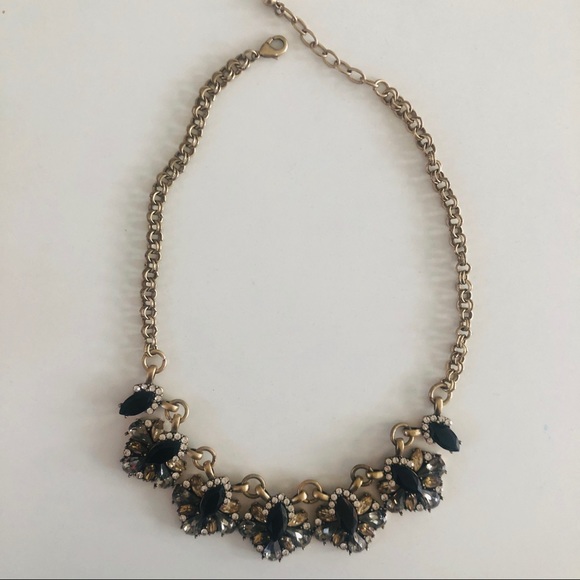 Accent necklace / like new - Picture 2 of 3